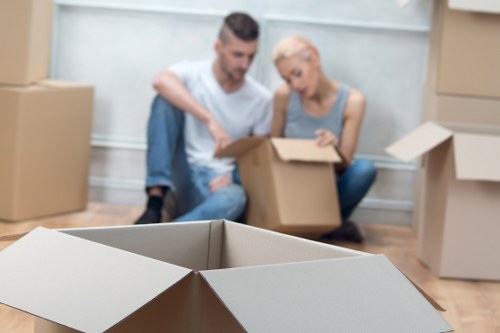 Man and van moving service in Thornton Heath with loading support