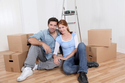 Cubic-yard pricing concept for a compact flat move in Thornton Heath